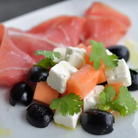 فندق Sommerau تشر